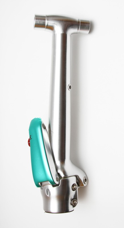 Tern HANDLEPOST, PHYSIS T-BAR 3D,W/ LATCH KIT BRUSHED SILVER, l:290, 12 DEGREE